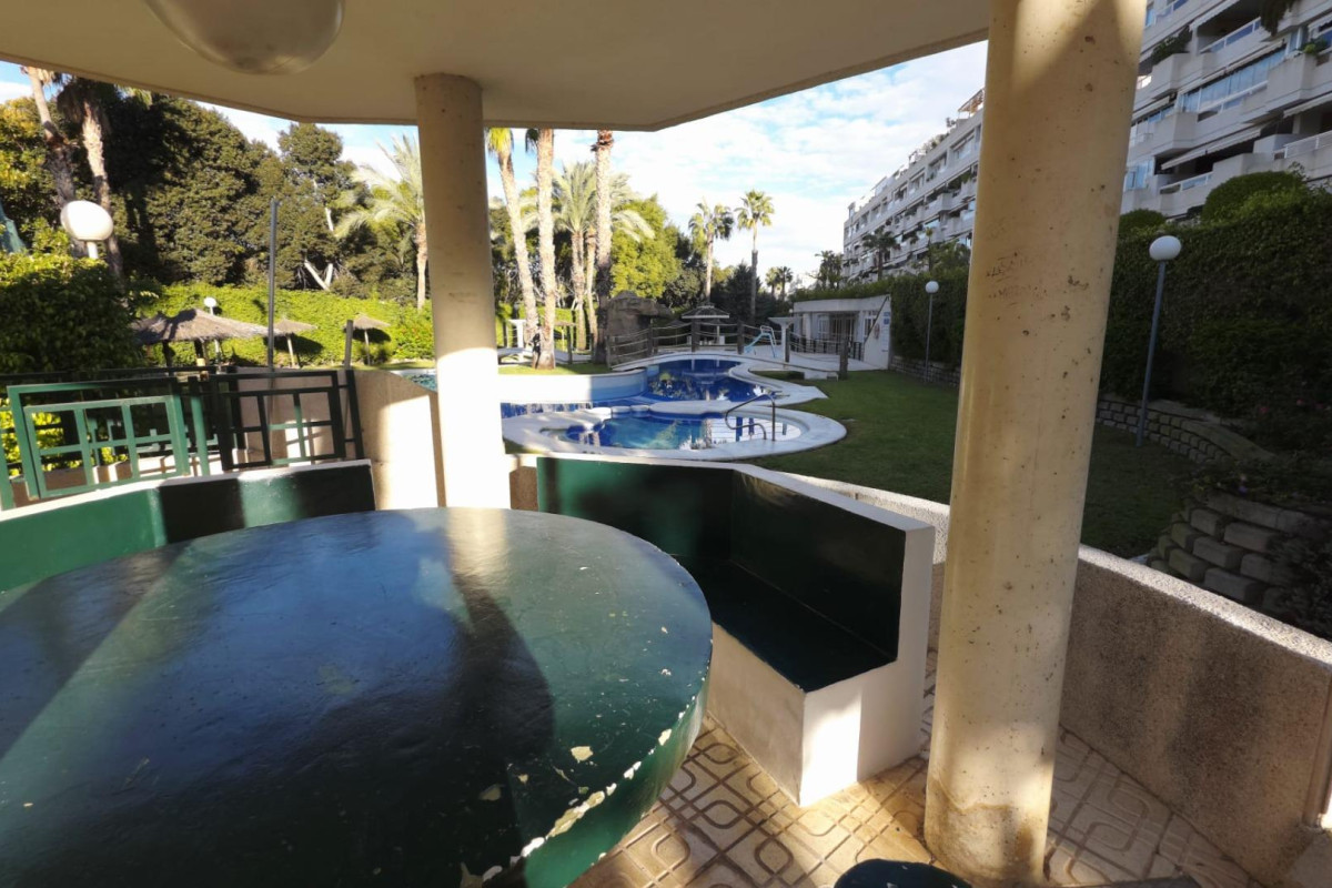 Resale - Apartment  - Alicante - Playa de San Juan