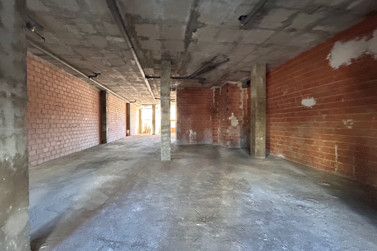 Reventa - Commercial (6) - Jacarilla