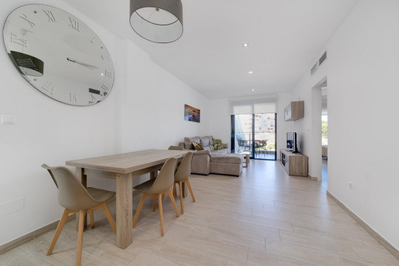 Resale - Apartment  - Torrevieja - PLAYA DE LA MATA