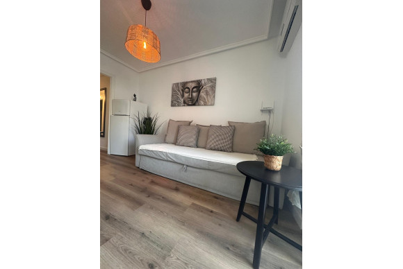 Herverkoop - Appartement  - Torrevieja - Playa del Cura