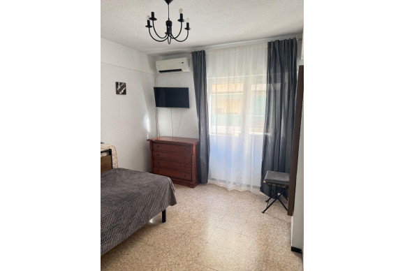 Resale - Apartment  - Alicante - Carolinas Altas