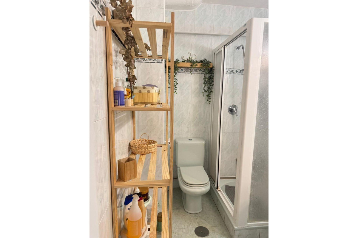 Resale - Apartment  - Alicante - Carolinas Altas