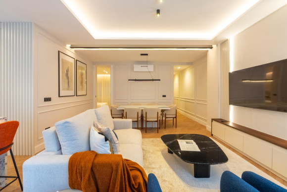 Resale - Apartment  - Madrid - Barrio de Salamanca
