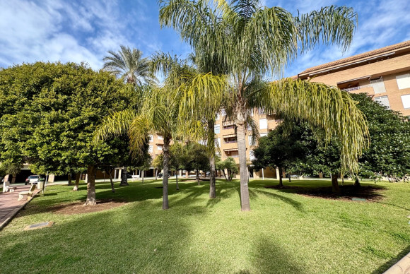 Resale - Apartment / flat - Denia - Port