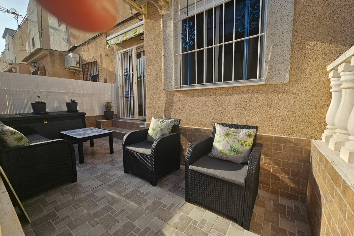 Resale - Apartment  - Torrevieja - Lago jardin