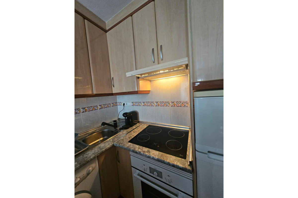Resale - Apartment  - Torrevieja - Lago jardin