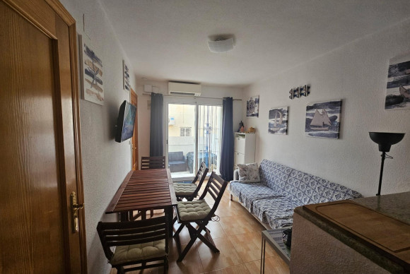 Resale - Apartment  - Torrevieja - Lago jardin