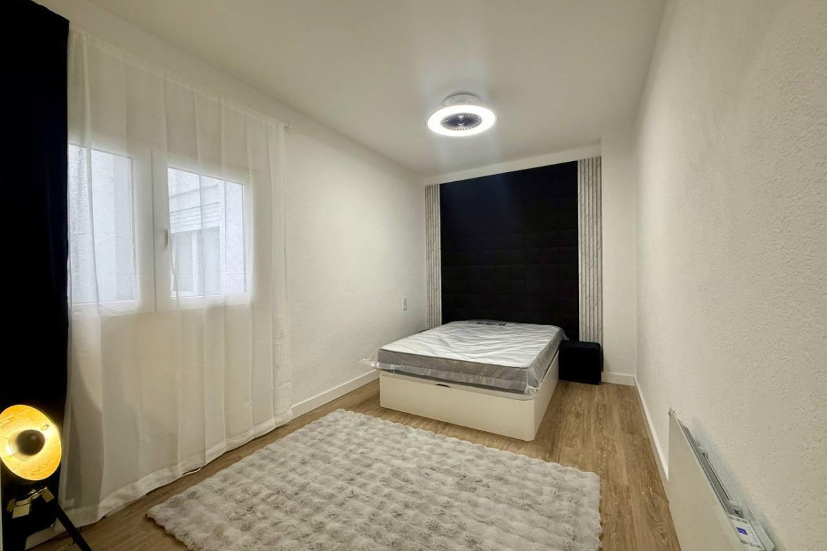 Herverkoop - Appartement  - Torrevieja - Playa del Cura