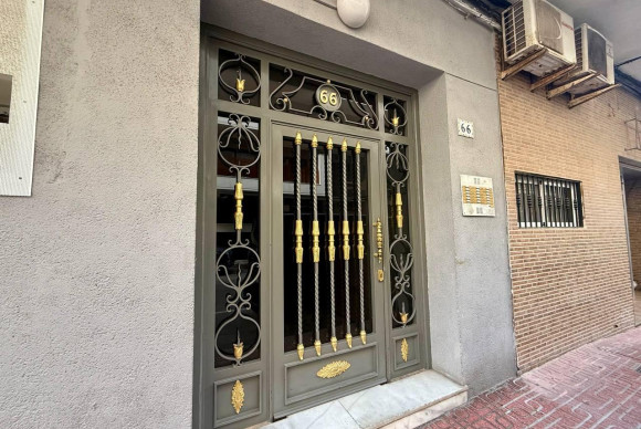 Herverkoop - Appartement  - Torrevieja - Playa del Cura