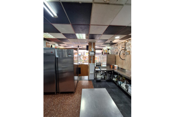 Resale - Commercial Unit - Torrevieja - Centro