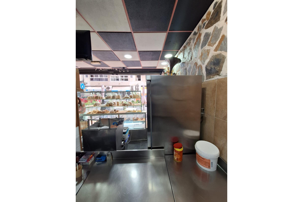 Resale - Commercial Unit - Torrevieja - Centro