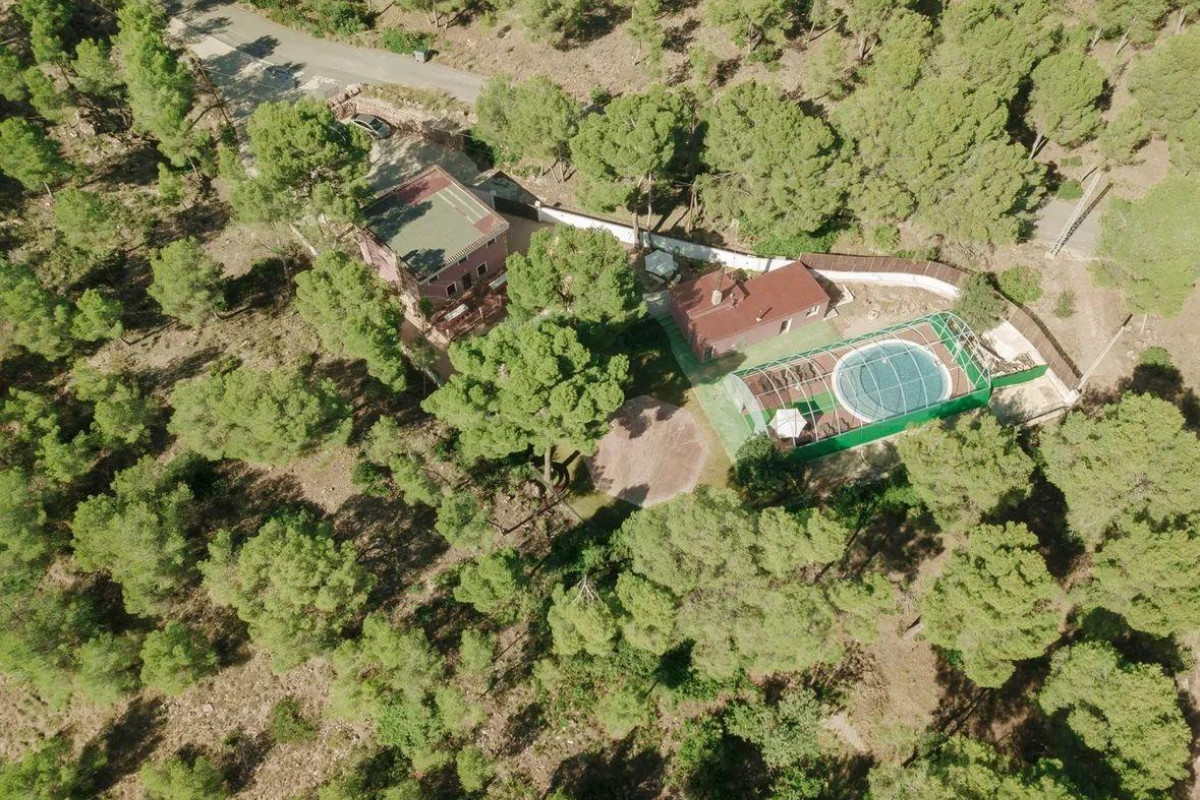 Resale - Villa - Naquera - Casco Urbano