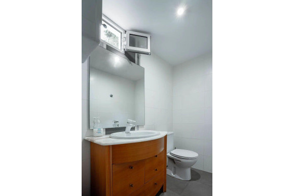 Resale - Villa - Naquera - Casco Urbano