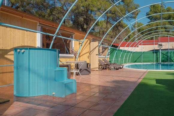 Resale - Villa - Naquera - Casco Urbano