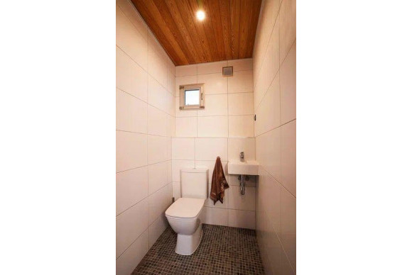 Resale - Villa - Naquera - Casco Urbano