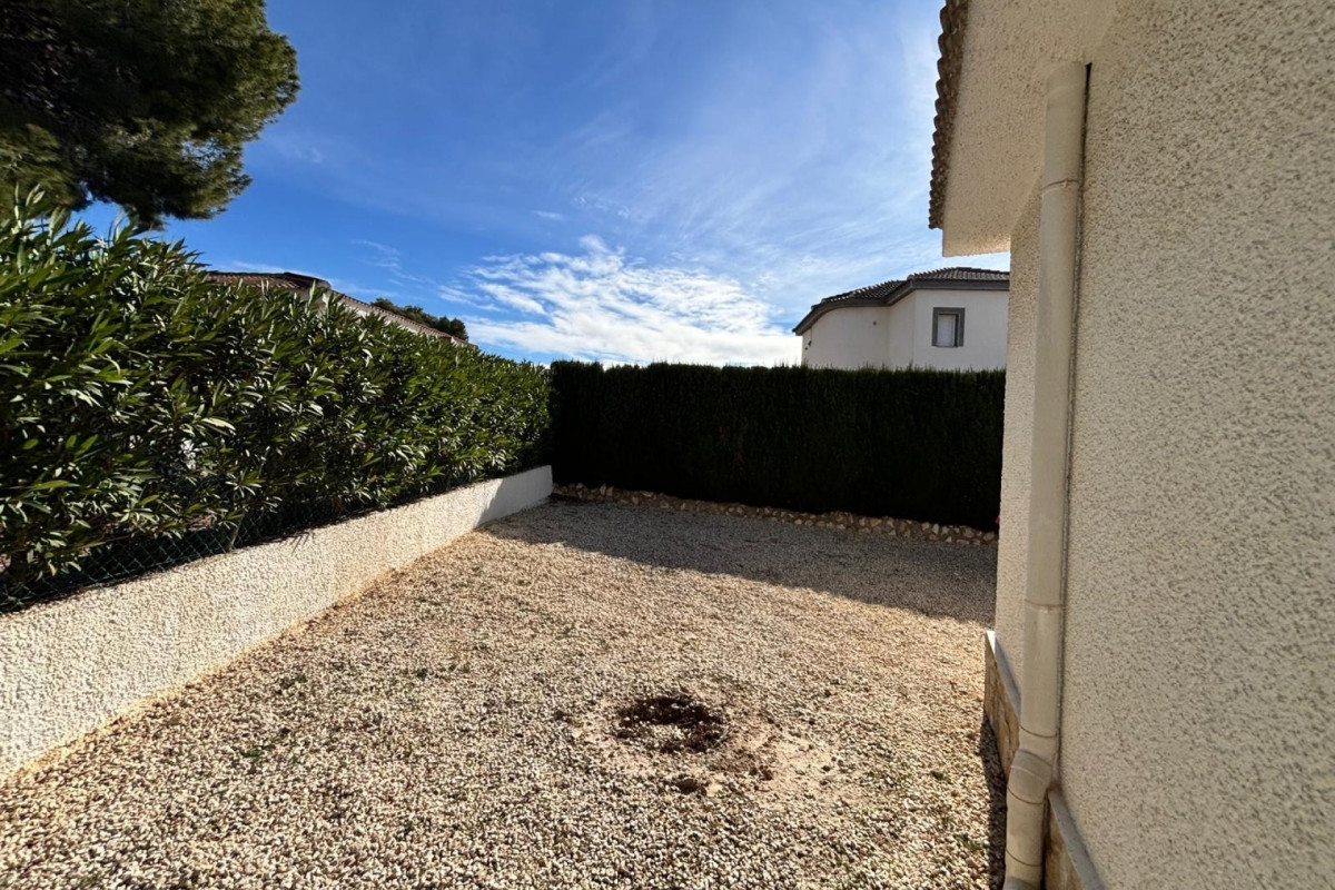 Resale - Villa / Detached - Ciudad Quesada - CENTRO