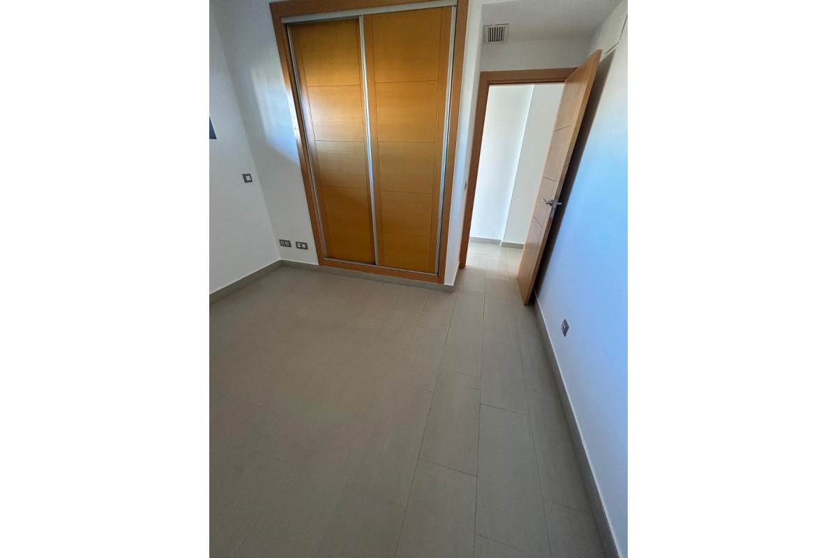 Herverkoop - Apartment / flat - Albir - center