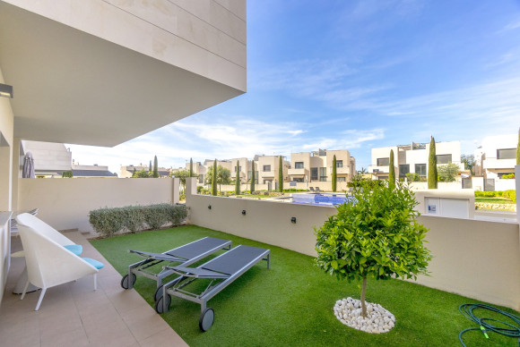 Resale - Apartment  - Orihuela Costa - Los Dolses