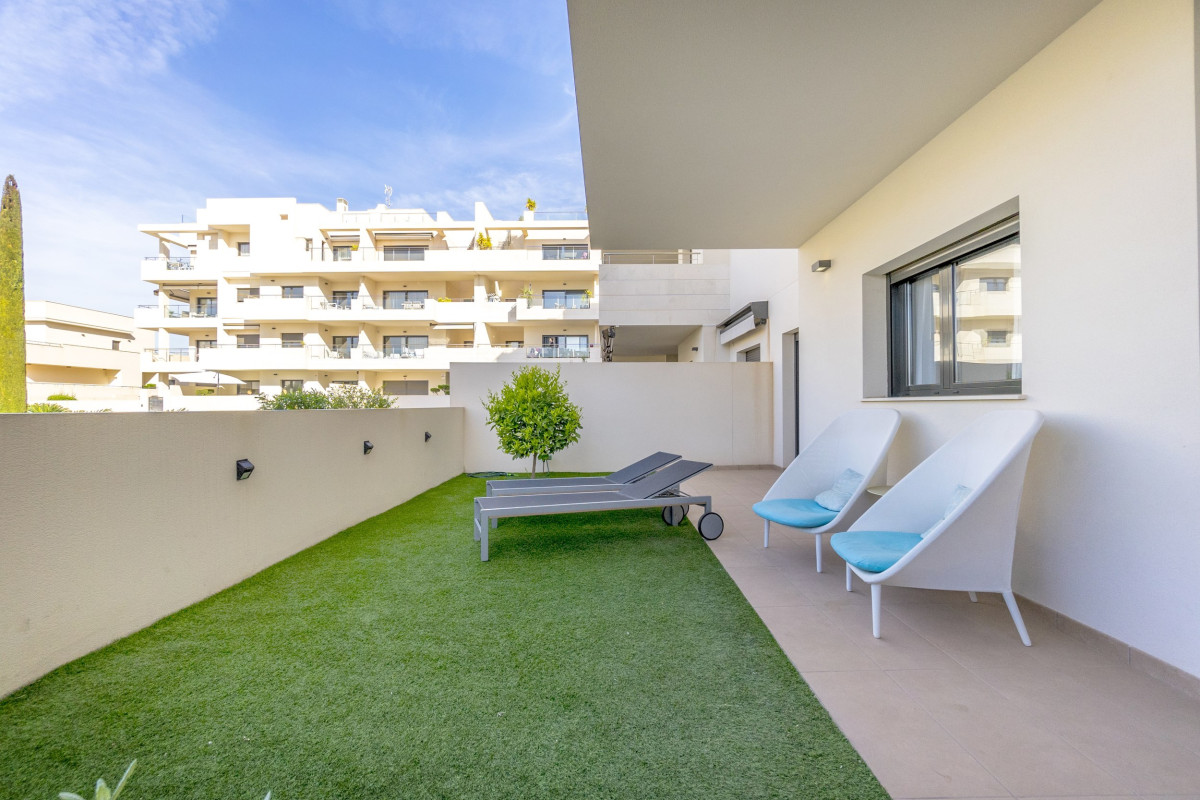 Resale - Apartment  - Orihuela Costa - Los Dolses
