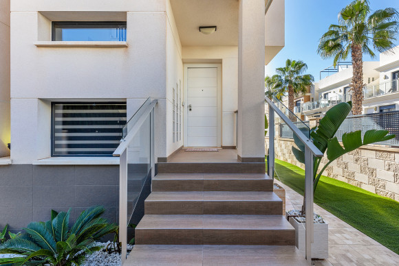 Reventa - Detached Villa - Orihuela Costa - La Zenia