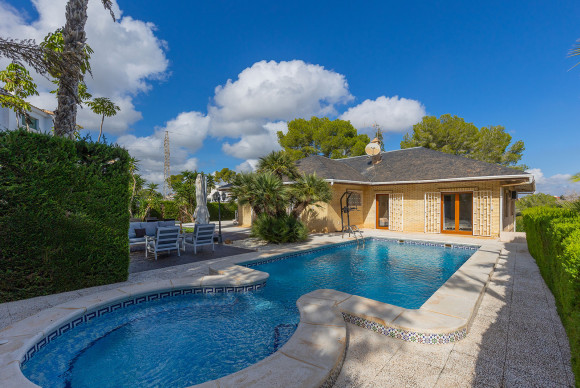 Revente - Detached Villa - Orihuela Costa - Las Filipinas