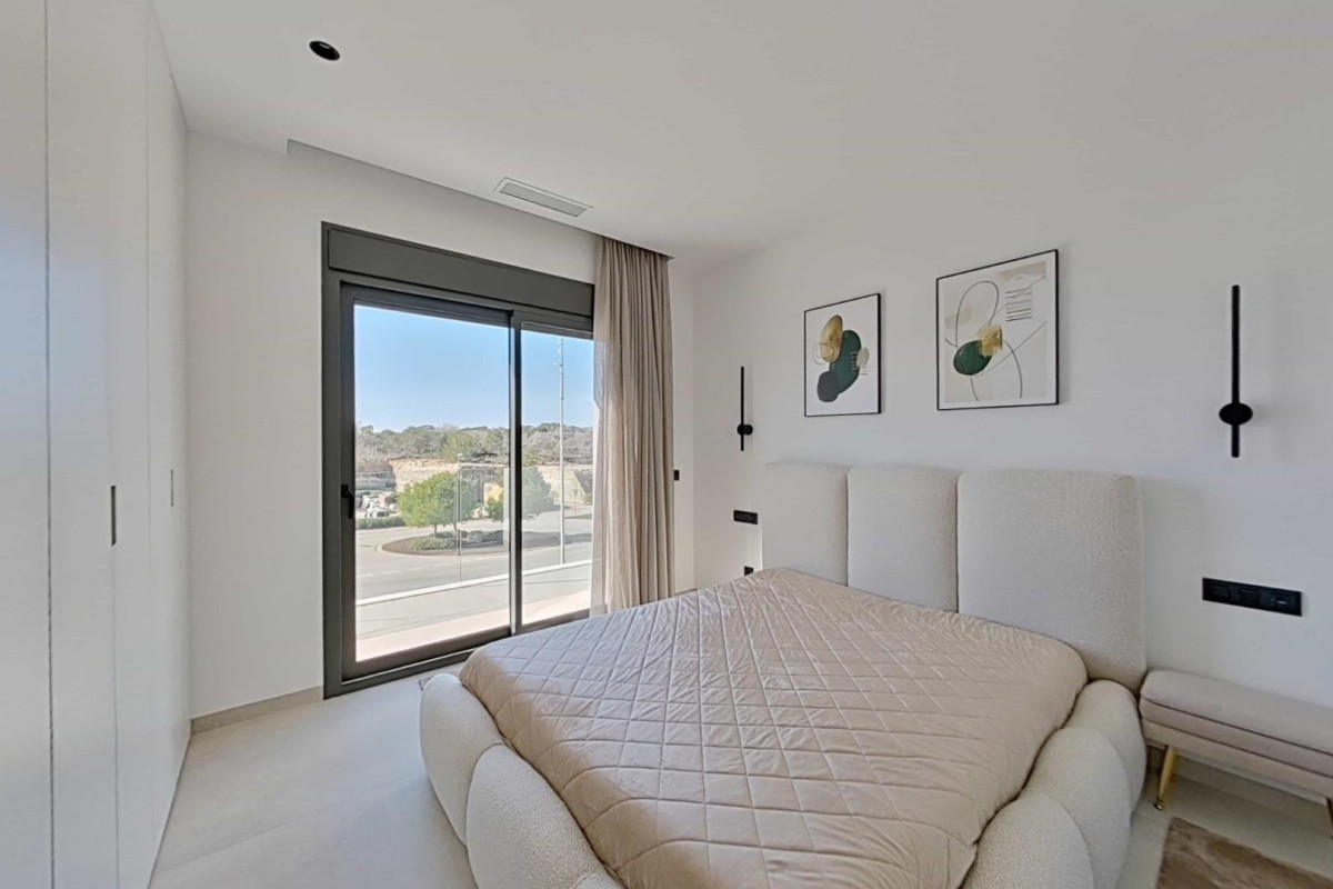 Resale - Villa - Orihuela - Las Colinas Golf