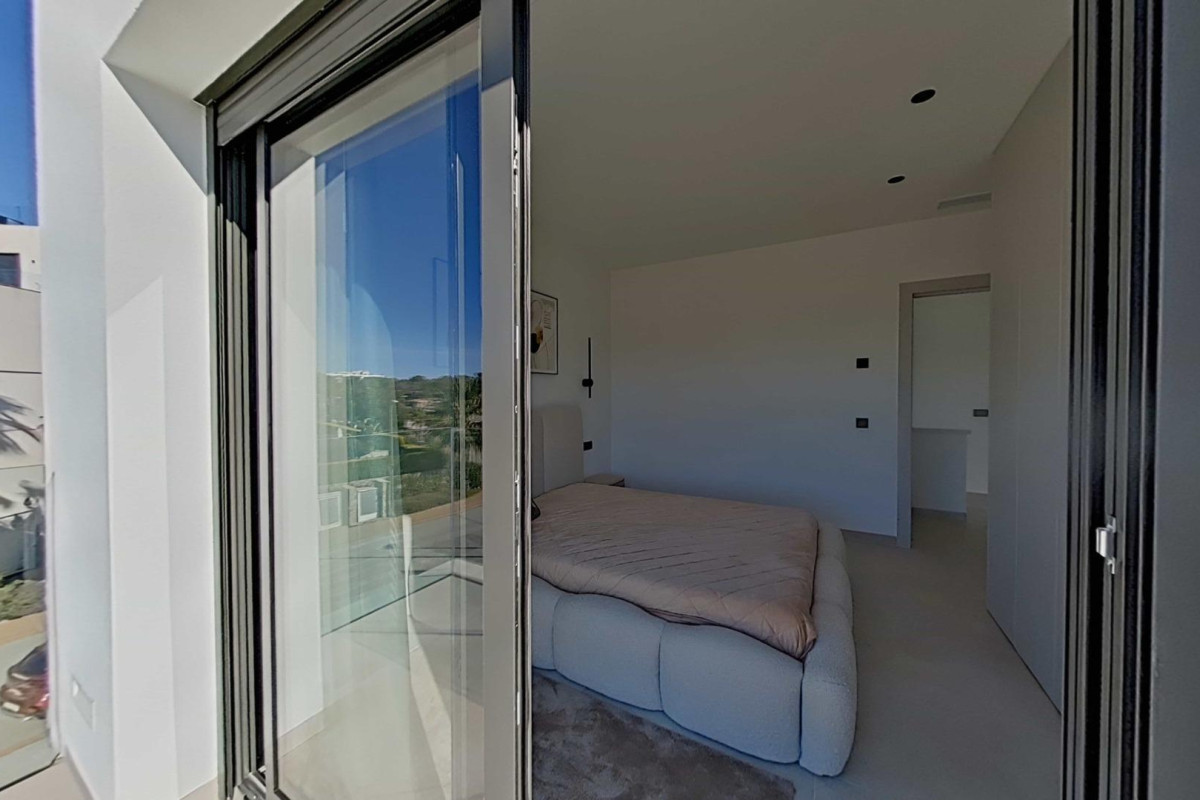 Resale - Villa - Orihuela - Las Colinas Golf