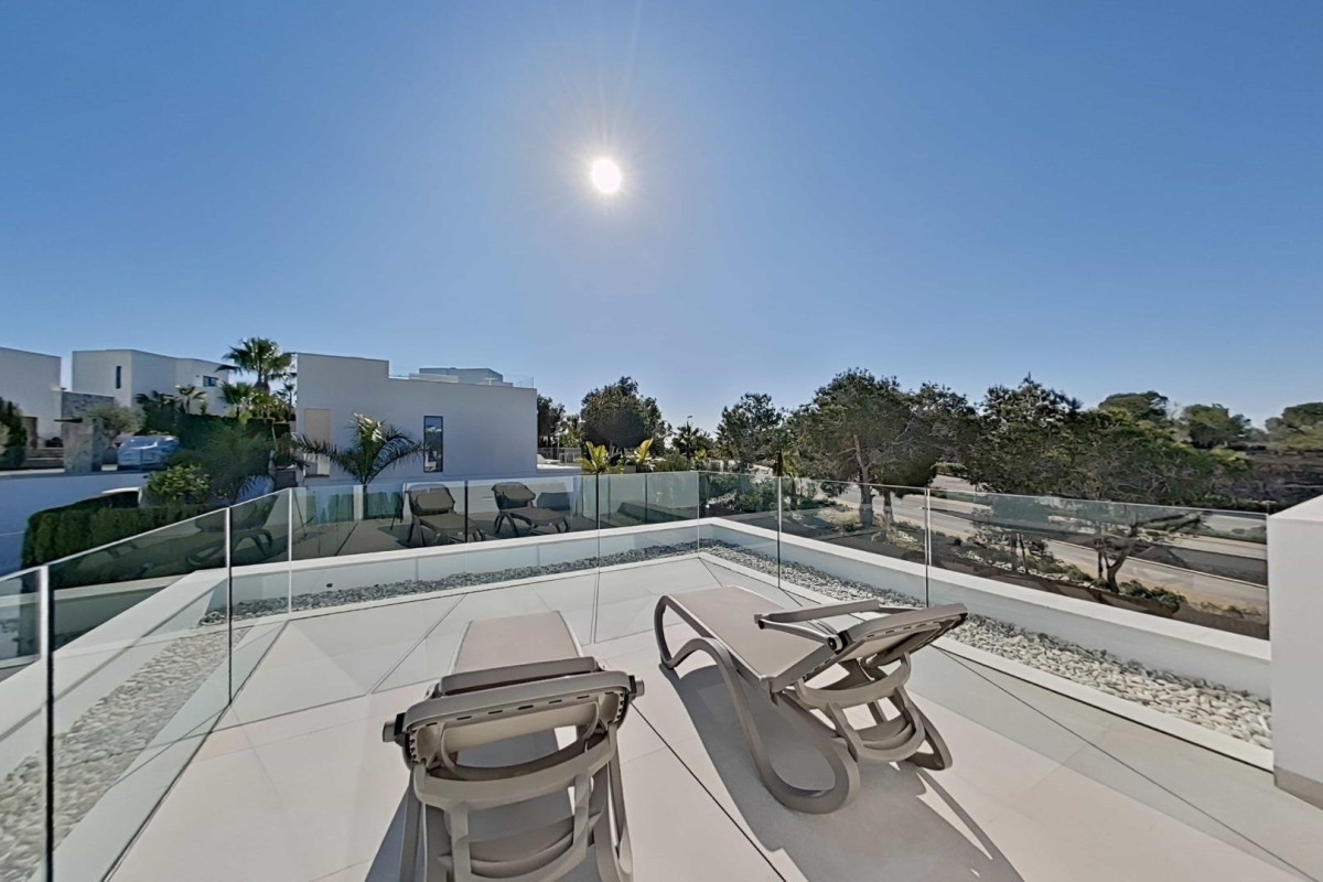 Resale - Villa - Orihuela - Las Colinas Golf