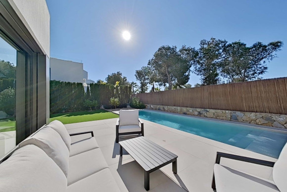 Resale - Villa - Orihuela - Las Colinas Golf