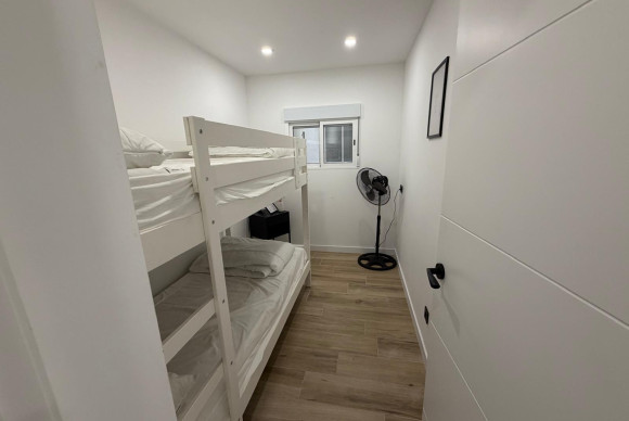 Reventa - Apartamento / piso - Torrevieja - Playa del Acequión