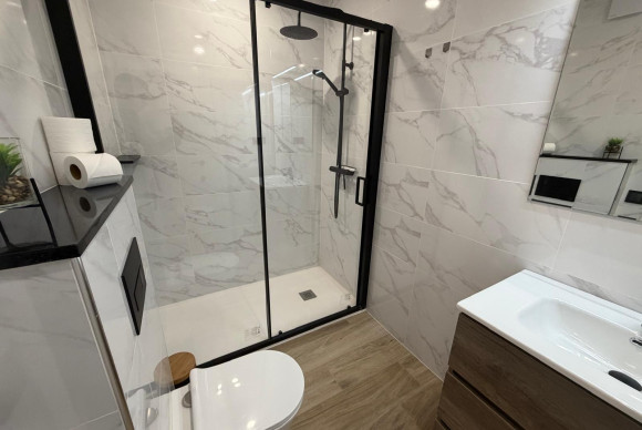 Reventa - Apartamento / piso - Torrevieja - Playa del Acequión