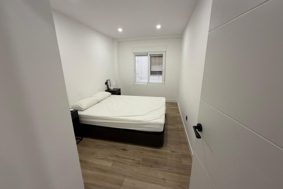 Reventa - Apartamento / piso - Torrevieja - Playa del Acequión