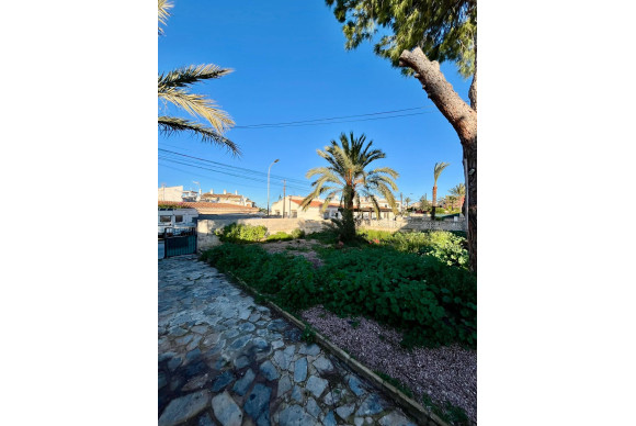 Herverkoop - Villa - Torrevieja - Aguas Nuevas