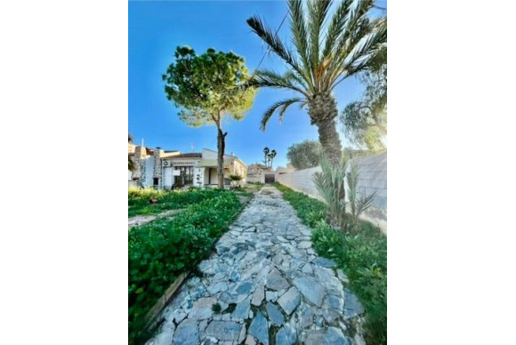 Herverkoop - Villa - Torrevieja - Aguas Nuevas