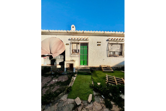 Herverkoop - Villa - Torrevieja - Aguas Nuevas