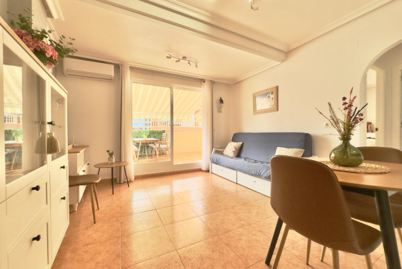 Herverkoop - Appartement  - Torrevieja - La Mata pueblo