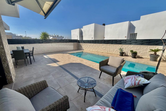 Obra nueva - Chalet Independiente - Benijofar - Benijófar