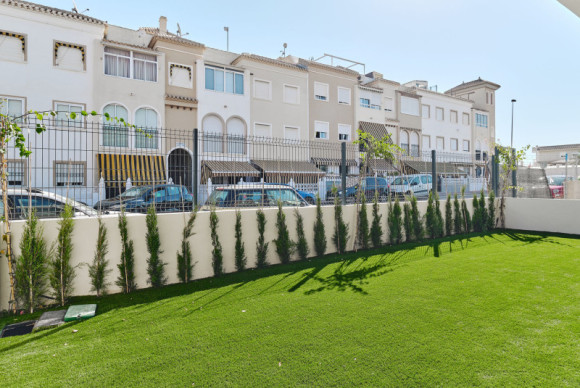 Nieuwbouw - Bungalows - Torrevieja - 03185, Calle Ramón Rubial, 30