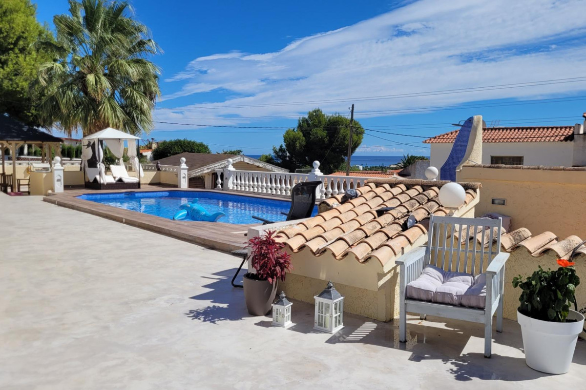 Resale - Villa - Alfaz del Pi - El Albir