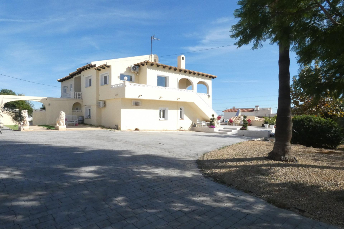 Herverkoop - Villa - Alfaz del Pi - El Albir