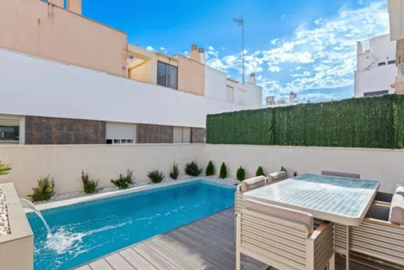 Nieuwbouw - Adosados - Guardamar del Segura - Calle Callosa, 15