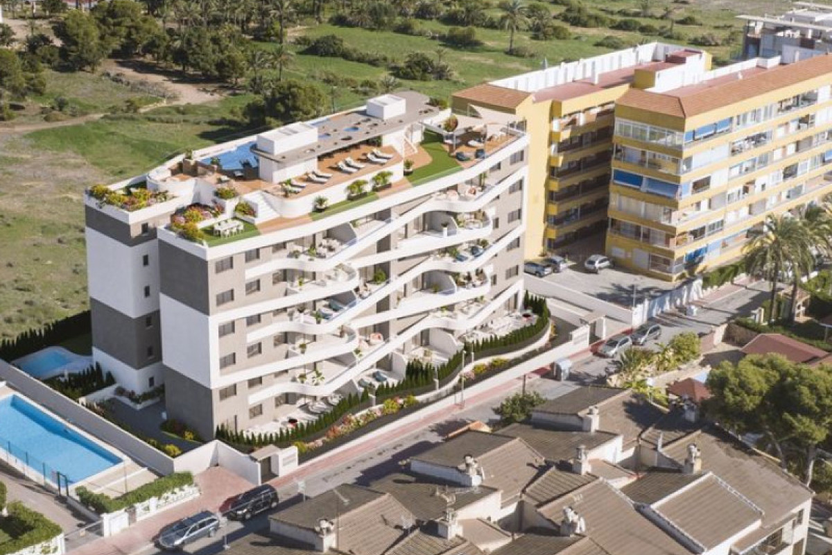 Obra nueva - Bajos - Torrevieja - Calle Pleamar, 22