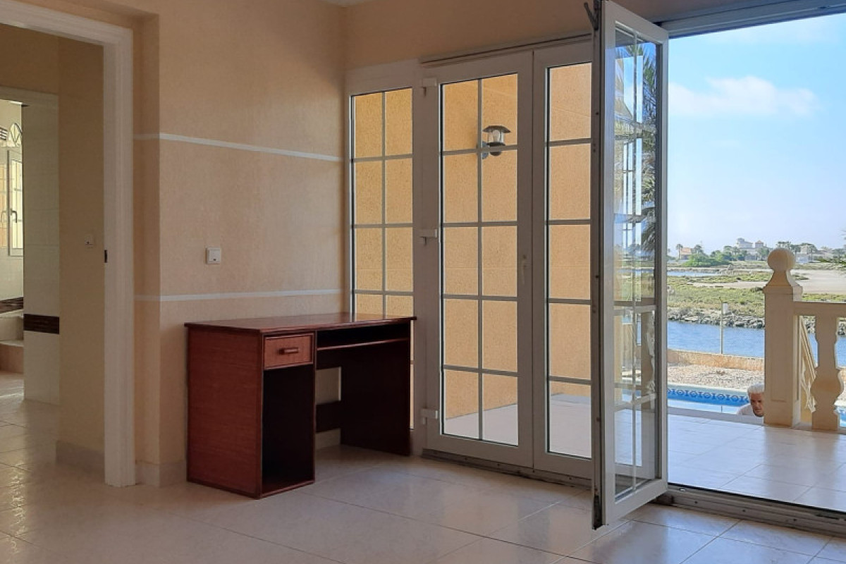 Obra nueva - Villas - La Manga del Mar Menor - 30380