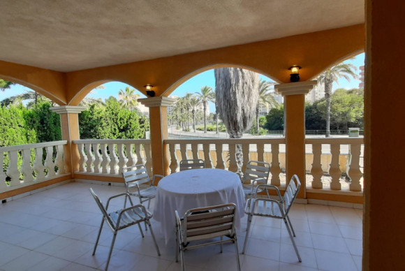 Obra nueva - Villas - La Manga del Mar Menor - 30380