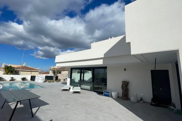 Nouvelle construction - Villas - Benijofar - 03178