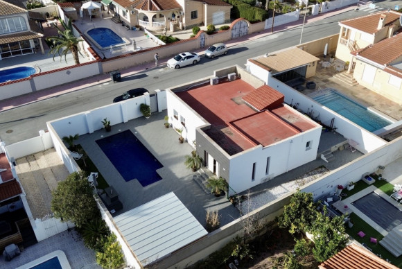 Herverkoop - Vrijstaande Villa - Rojales - Ciudad Quesada