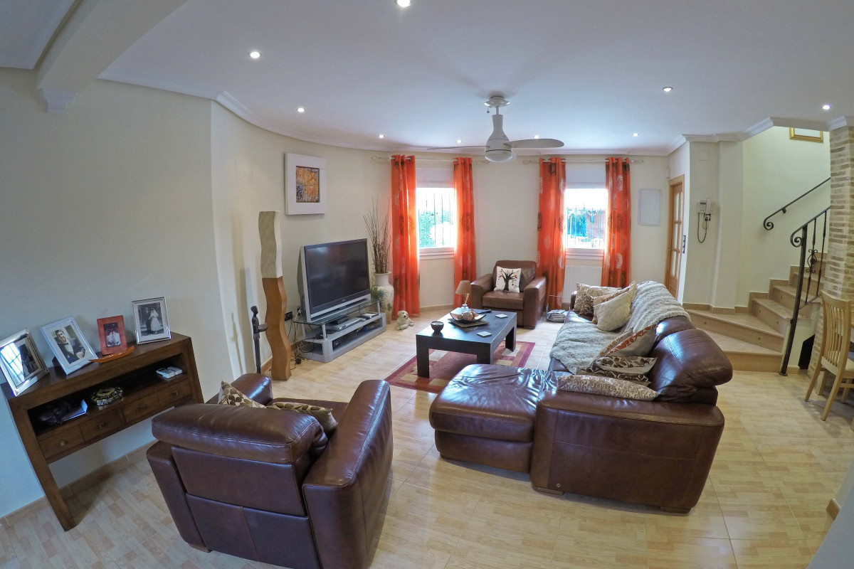 Herverkoop - Villa Te Koop - Torrevieja - El Chaparral