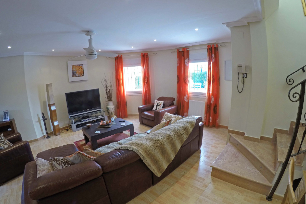 Herverkoop - Villa Te Koop - Torrevieja - El Chaparral