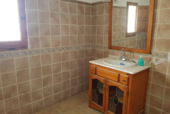 Herverkoop - Landelijke woning - ABANILLA