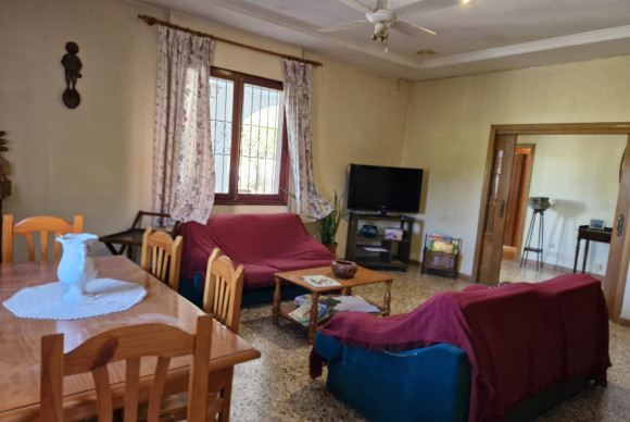 Resale - Country House - Elche